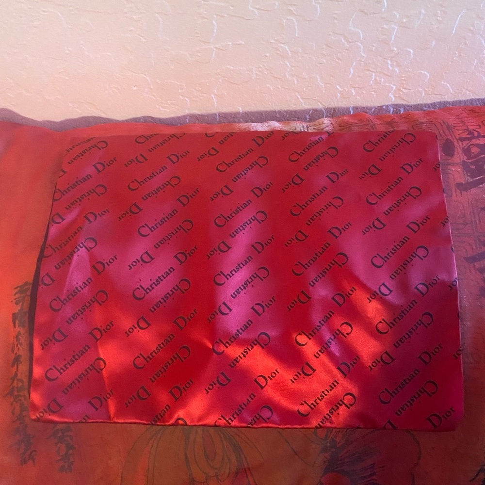 Dior! - Picture 3 of 3
